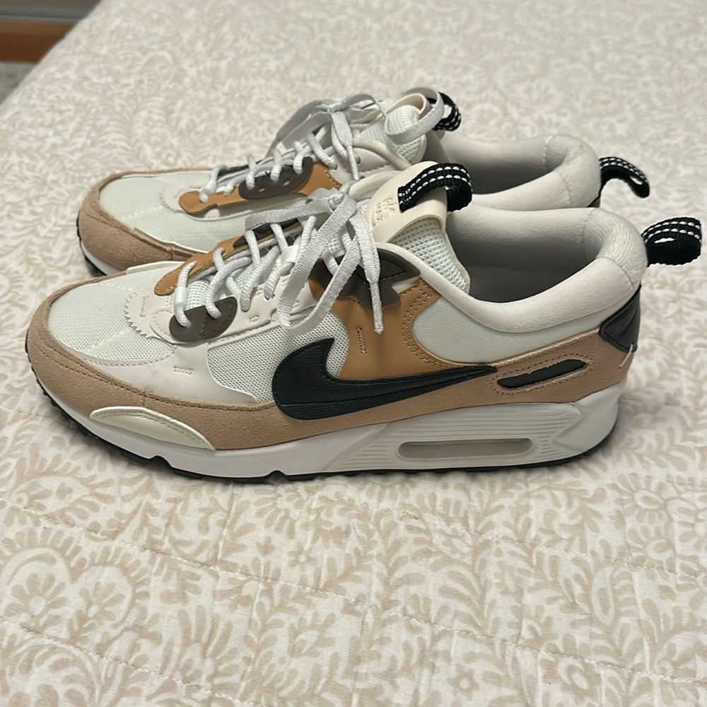 Nike Air Max Futura Never Worn!